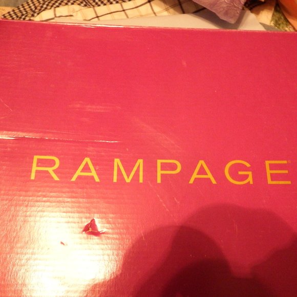 Rampage knee high brown boots- Like New- Size 8.5 - Picture 5 of 6